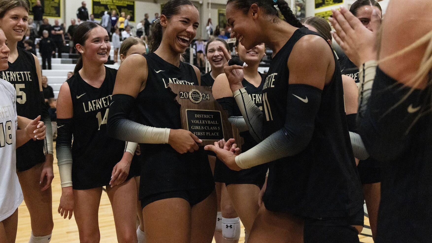 Lafayette comes out strong, tops Eureka in 4 sets to claim Class 5 District 2 championship